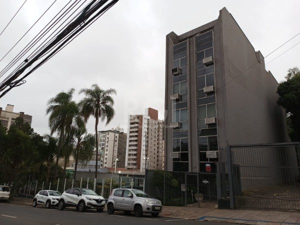 Conjunto/Sala com 39m² no bairro Rio Branco em Porto Alegre para Comprar