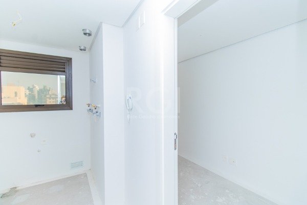 Cobertura para Venda - 617.99m², 4 dormitórios, sendo 4 suites, 5 vagas - Mont Serrat