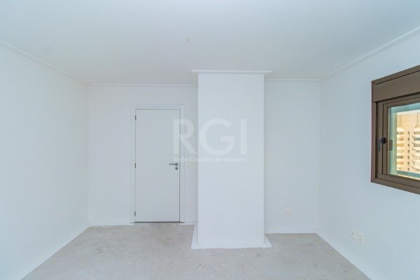 Cobertura para Venda - 617.99m², 4 dormitórios, sendo 4 suites, 5 vagas - Mont Serrat