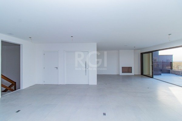 Cobertura para Venda - 617.99m², 4 dormitórios, sendo 4 suites, 5 vagas - Mont Serrat