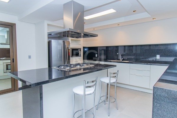 Cobertura para Venda - 617.99m², 4 dormitórios, sendo 4 suites, 5 vagas - Mont Serrat