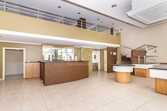 Loja à venda com 328m² no bairro São João em Porto Alegre